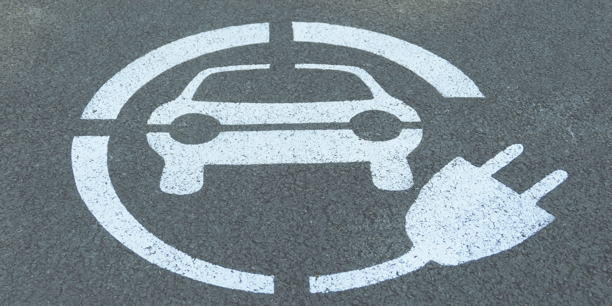 スクールバスエコ化の切り札！様々な選択肢とEVバスの可能性