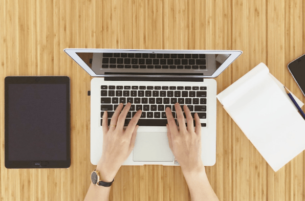 まずは、保育におけるICT活用の基礎知識と、導入した場合の効果を紹介します。