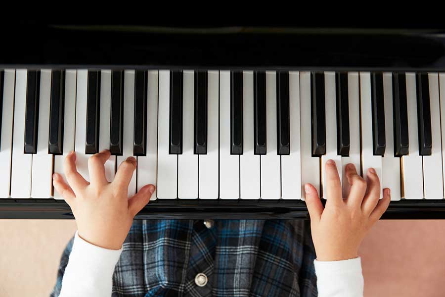 ピアノ教室を開業するために必要な準備と資格、補助金活用のポイント