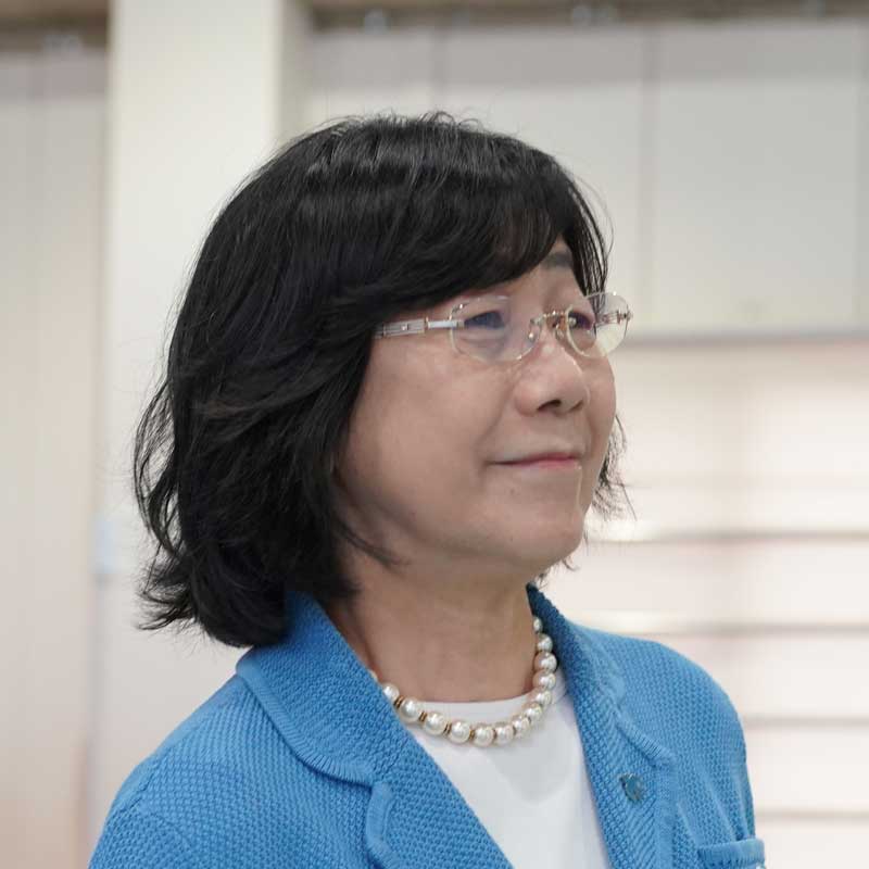 三宅 泉様