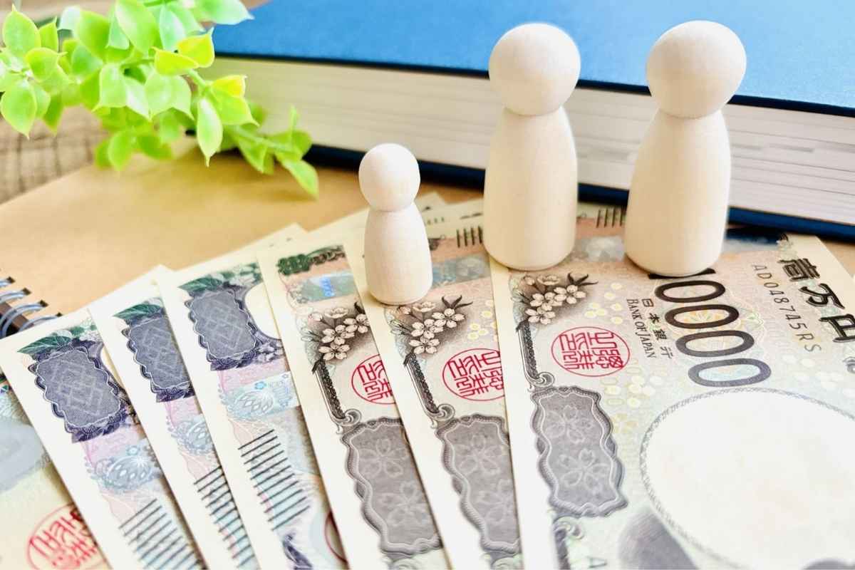 ◆家庭の状況や子どもの学年別で比較！習い事の平均費用・月謝相場